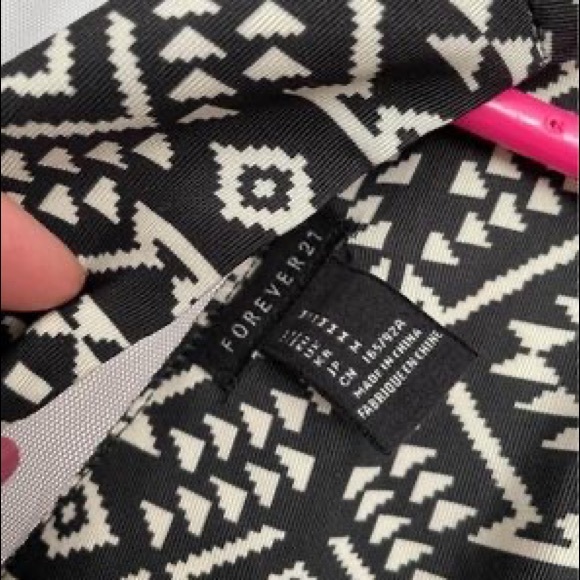 Forever 21 size medium dress - Picture 3 of 3